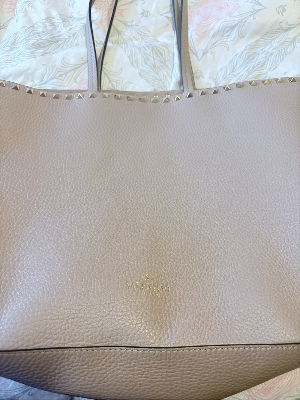 Like new authentic  Valentino Garavani